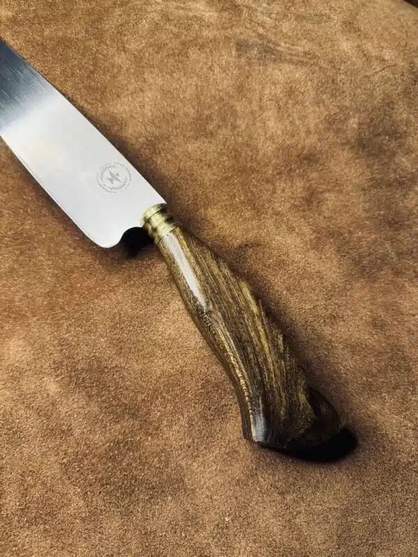 Faca Artesanal de Churrasco – Acetinada – Louro Preto (Cabo Pistol) - Imagem 2